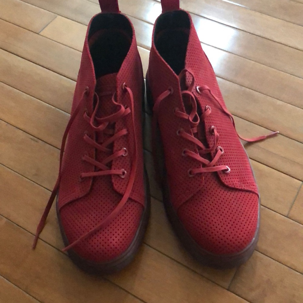 Men’s Dr. Martens sz 12